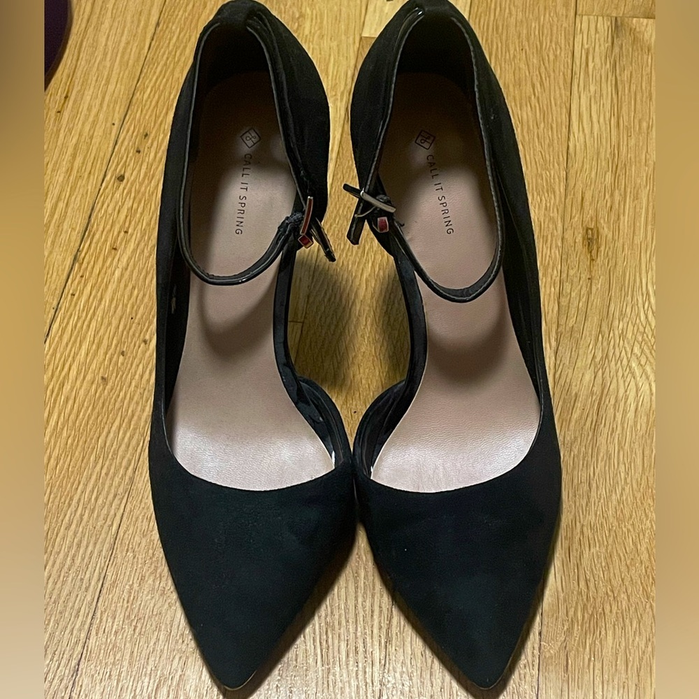 Black Pointed Call It Spring Heels